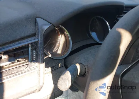 2019 Toyota Camry Le from USA, damaged, VIN 4T1B11HK8KU259067